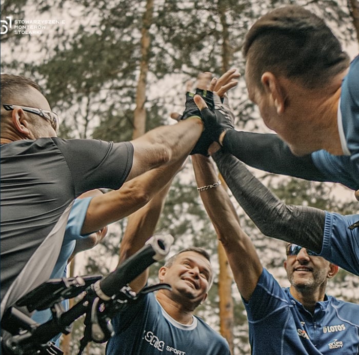 hero-sms-sport-DqCF-GH5 Large